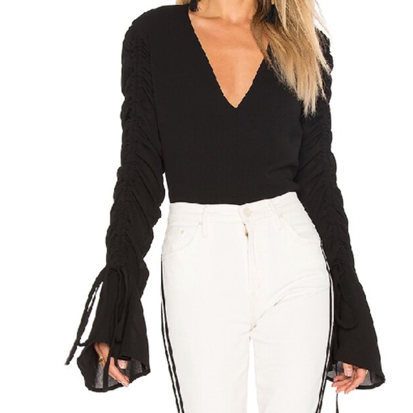 C/MEO Collective, Right Kind of Madness Top with Black Ruched Sleeves, Small - Picture 6 of 9